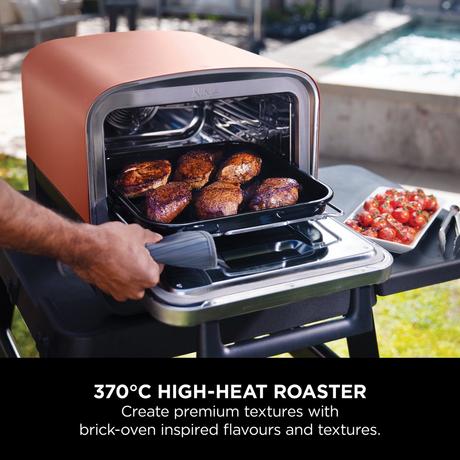 Ninja Woodfire Electric Outdoor Oven Artisan Pizza Maker and BBQ Smoker Terracota OO101UK